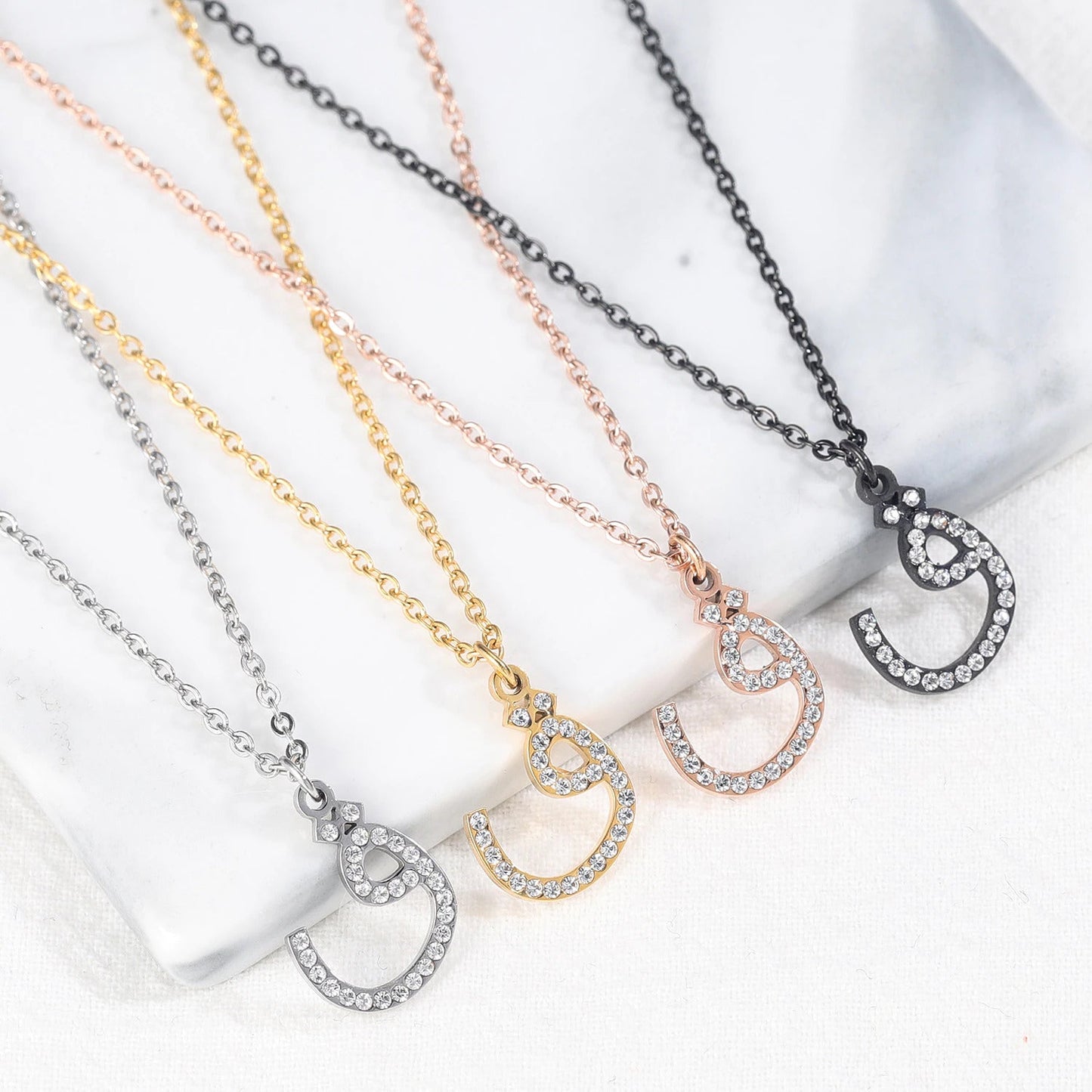 Collier Lettres Arabes avec Strass