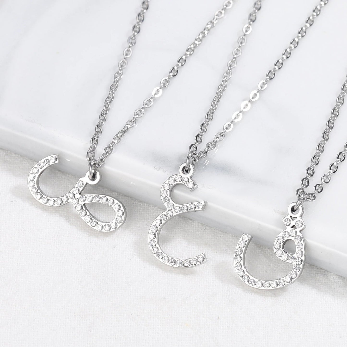 Collier Lettres Arabes avec Strass
