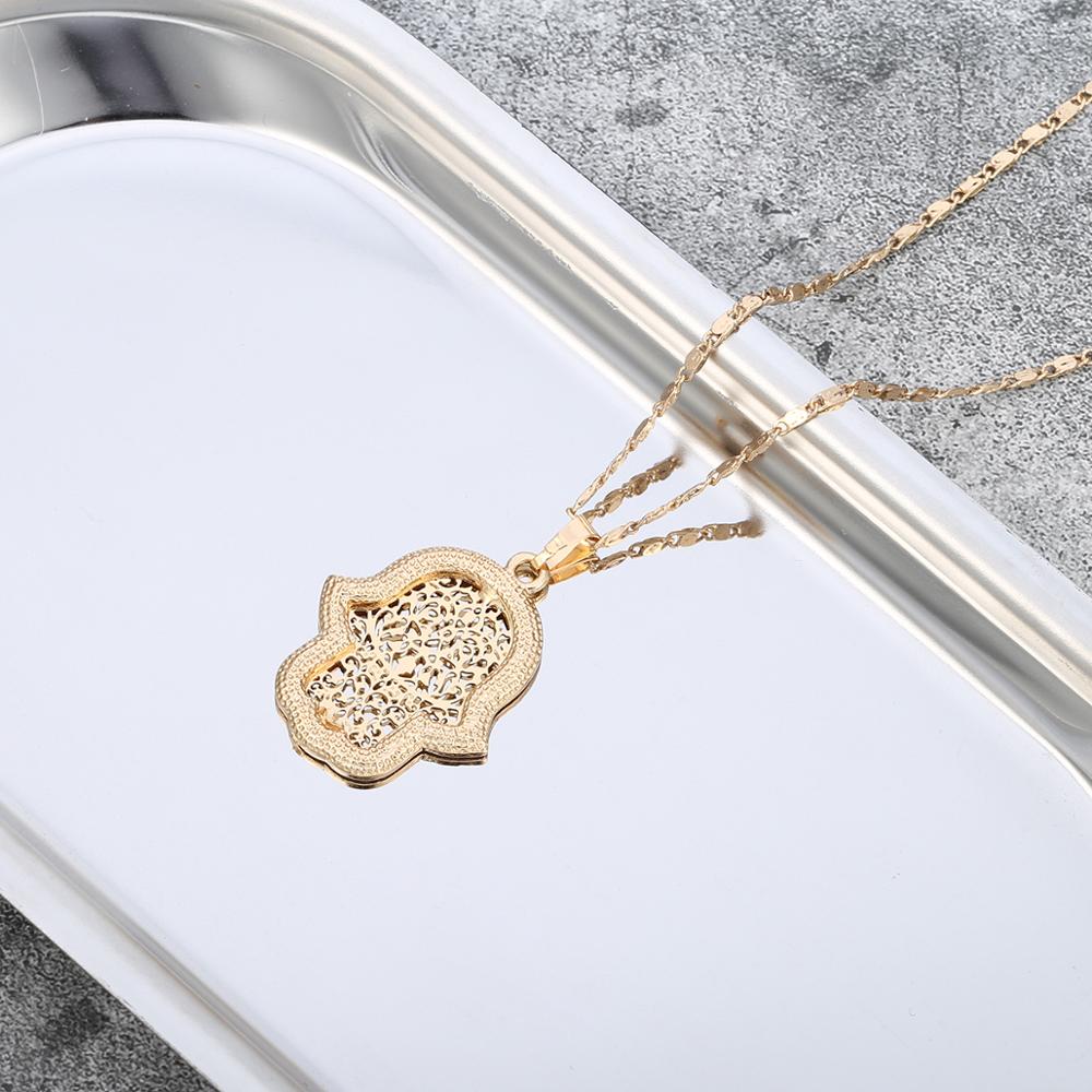 Collier main de fatma ras du cou