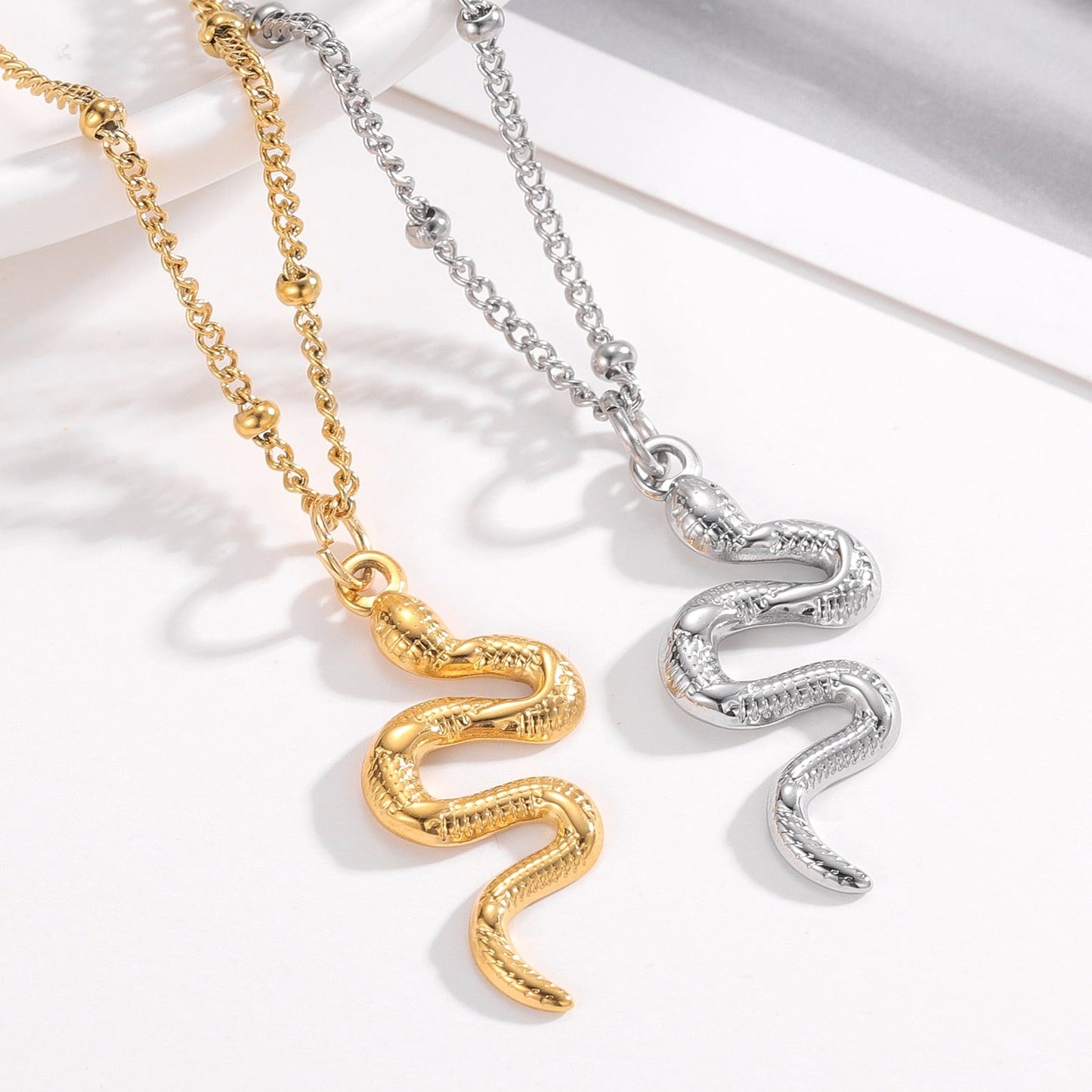 Collier Serpent