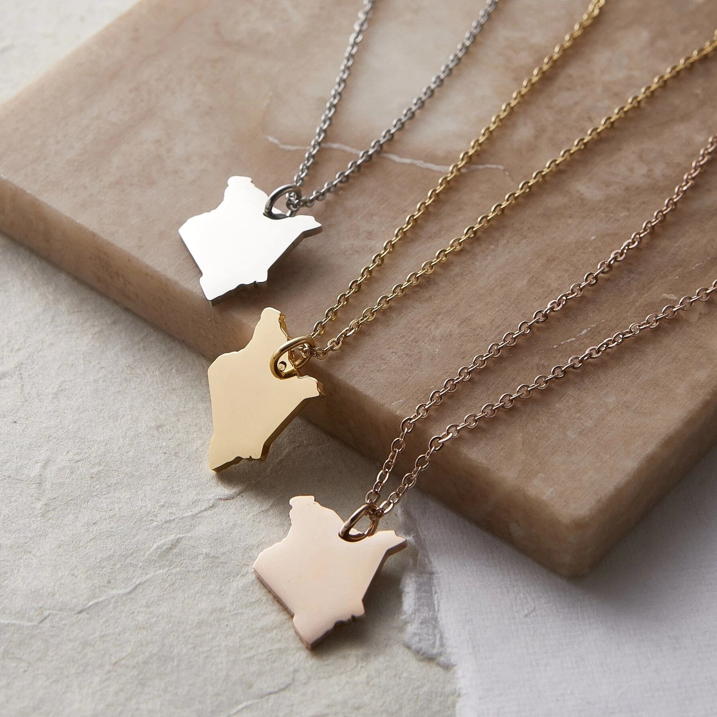 Collier Carte - Choisissez votre pays natal